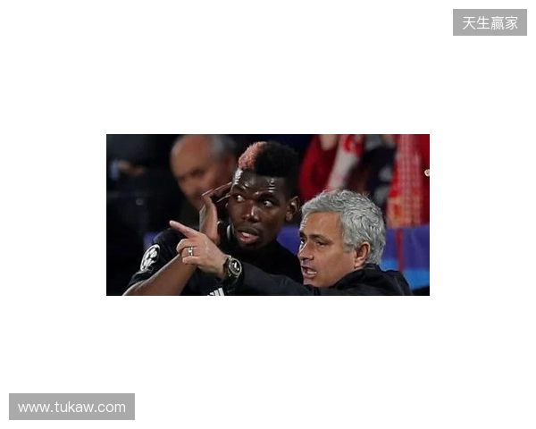 邮报:穆里尼奥当年知道训练场有媒体,故意挑起与博格巴冲突 邮报:穆里尼奥当年知道训练场有媒体,故意挑起与博格巴冲突