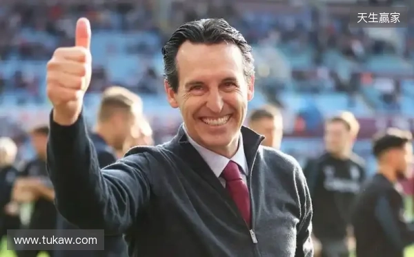 埃梅里:很开心完成我的100场法甲,期待未来1000场甚至更多 埃梅里:很开心完成我的100场法甲,期待未来1000场甚至更多